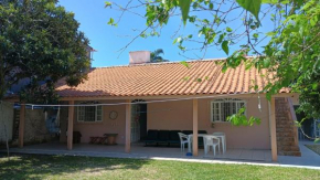 Casa Espaçosa a 200m da praia